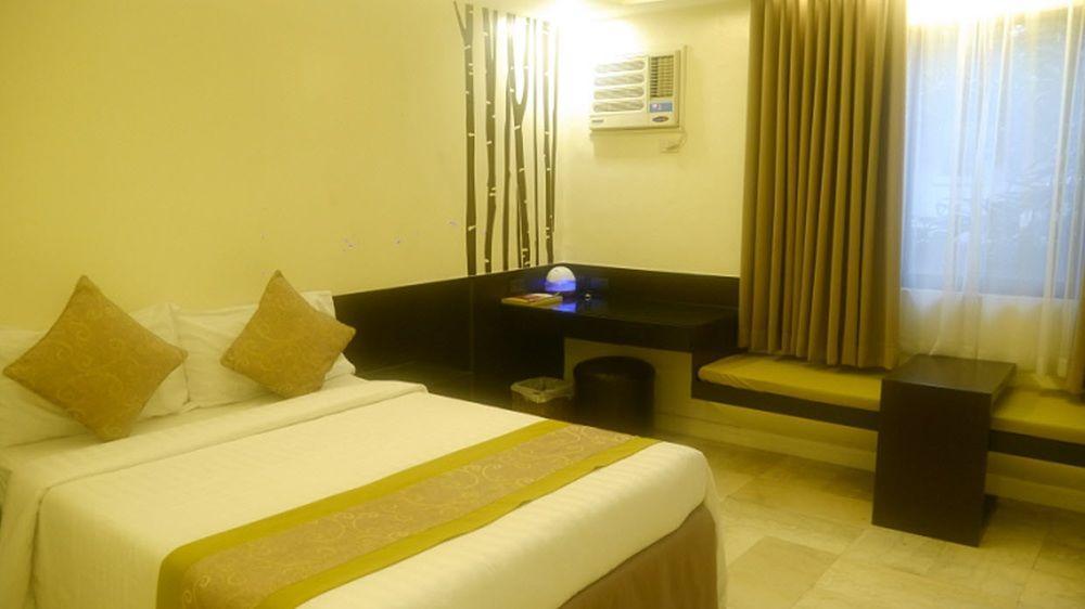 Selah Garden Hotel Manila Pasay Exteriér fotografie