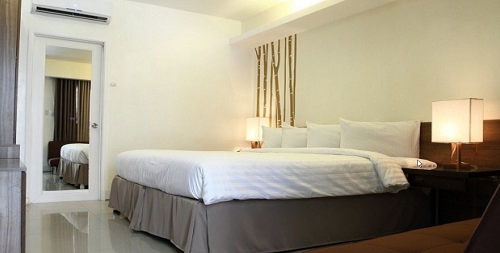 Selah Garden Hotel Manila Pasay Exteriér fotografie