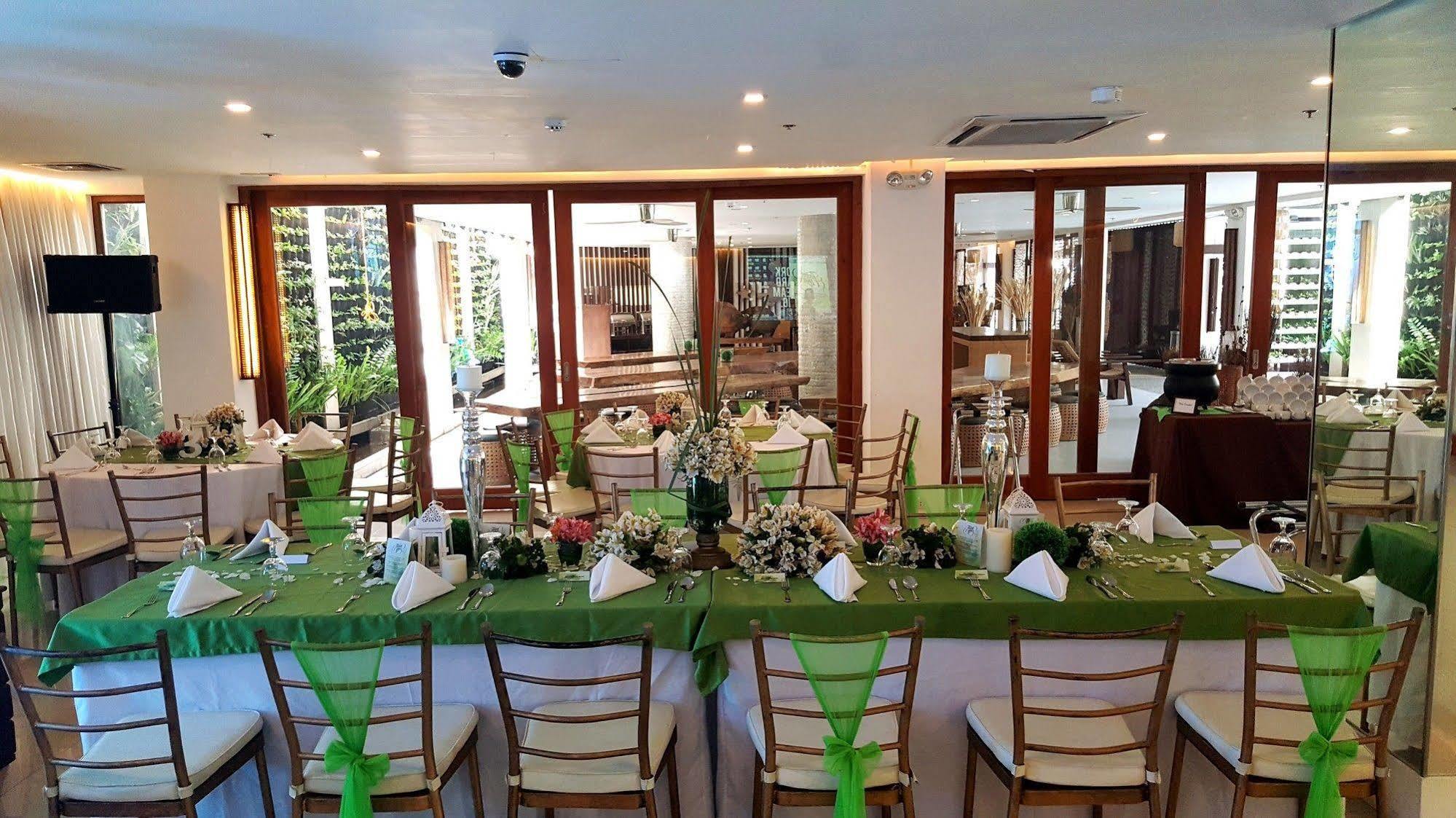 Selah Garden Hotel Manila Pasay Exteriér fotografie